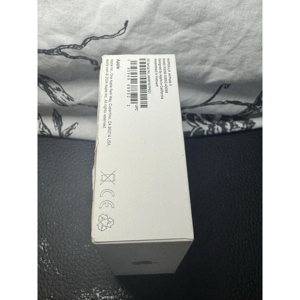 Apple AirPods 4th Generation Bluetooth with Active Noise Cancellation (BOX ONLY)